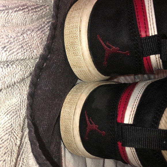 AIR JORDAN NIKE RED SWOOSH,JORDAN, WITHWHITE BLACK - Picture 6 of 6